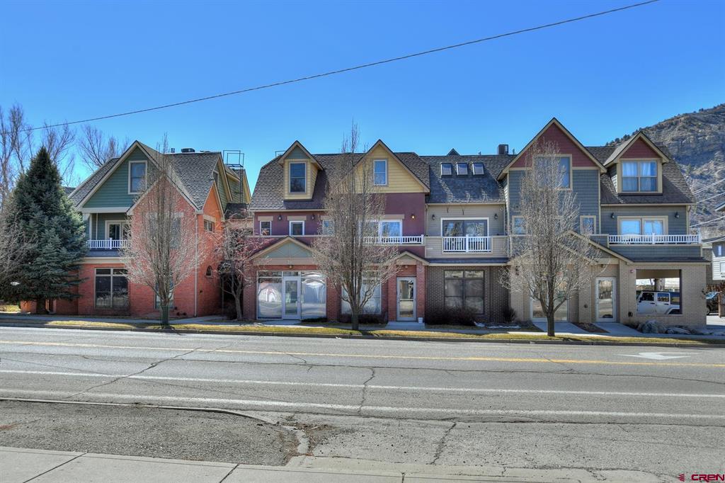 270 E College Drive Unit: 202