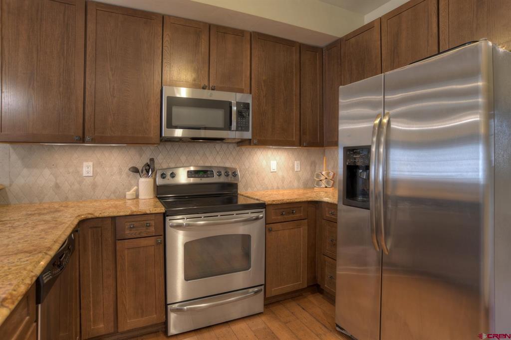 270 E College Drive Unit: 202