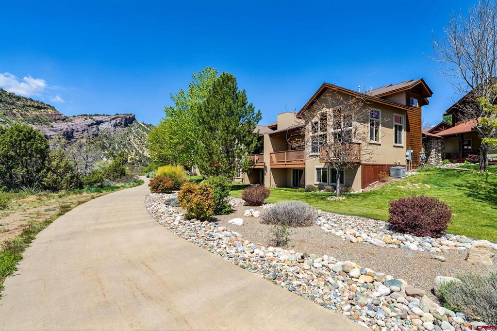 114 River Oaks Court