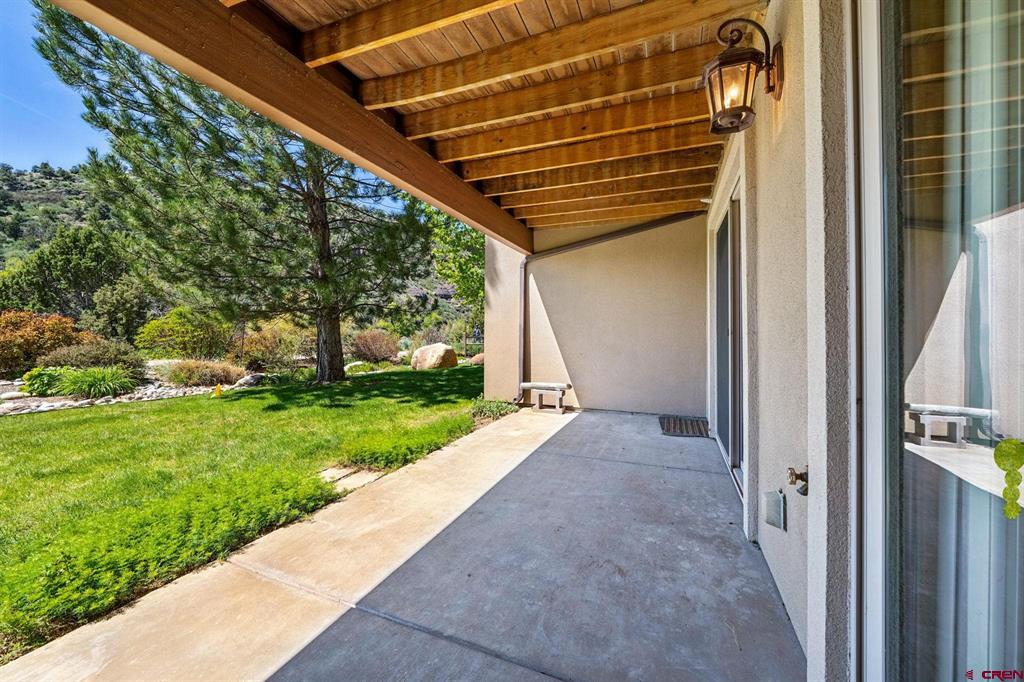 114 River Oaks Court