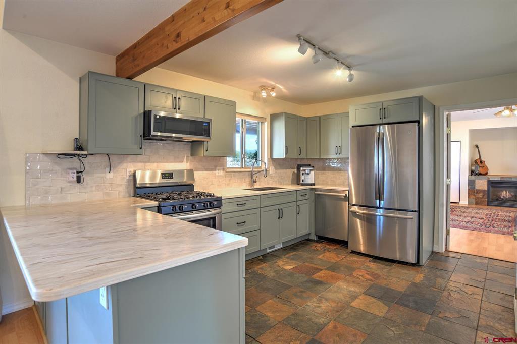 245 Etta Place