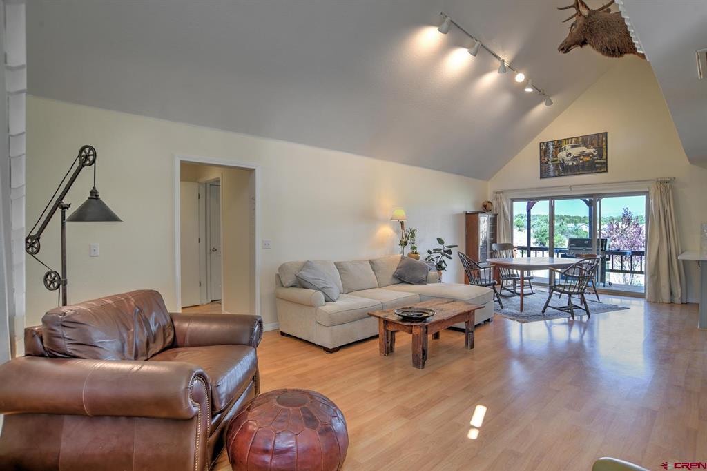 245 Etta Place