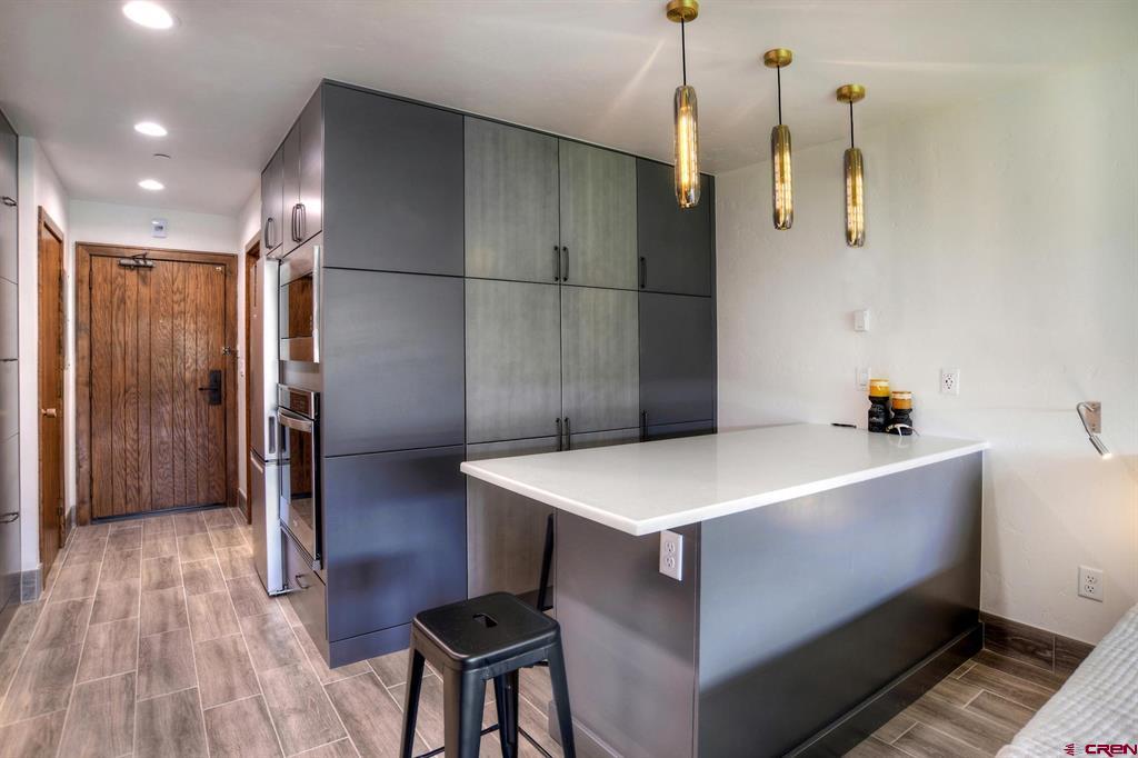 314 N Tamarron Drive Unit: 339