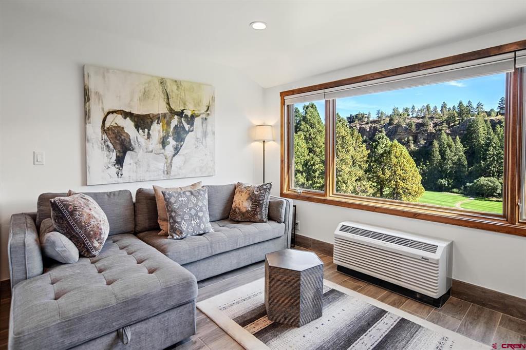 314 N Tamarron Drive Unit: 339