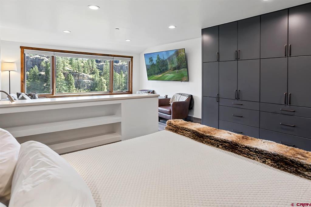 314 N Tamarron Drive Unit: 339
