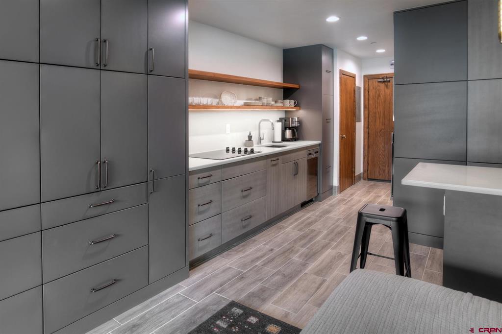 314 N Tamarron Drive Unit: 339