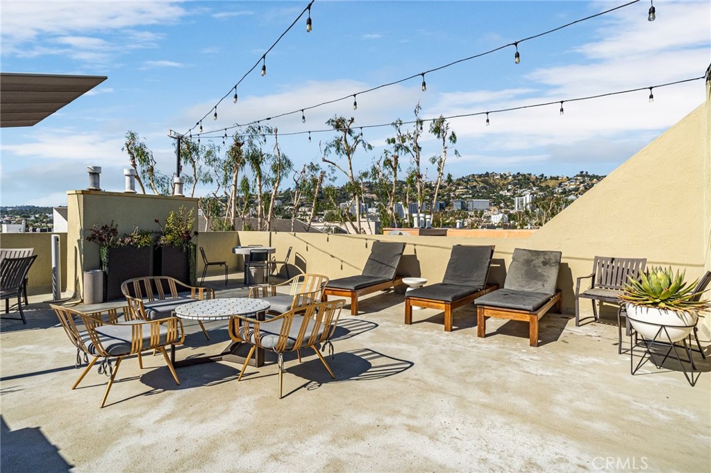 750 N Kings Road 220