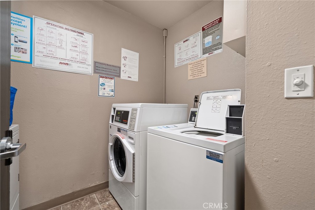 750 N Kings Road 220