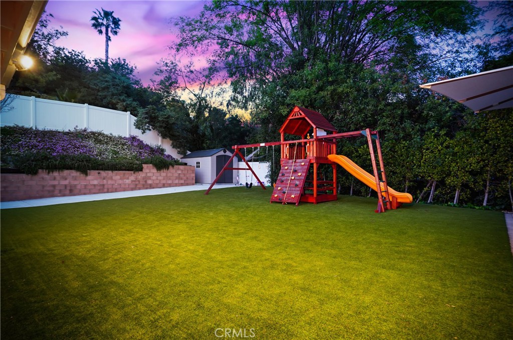 7044 Scarborough Peak Drive