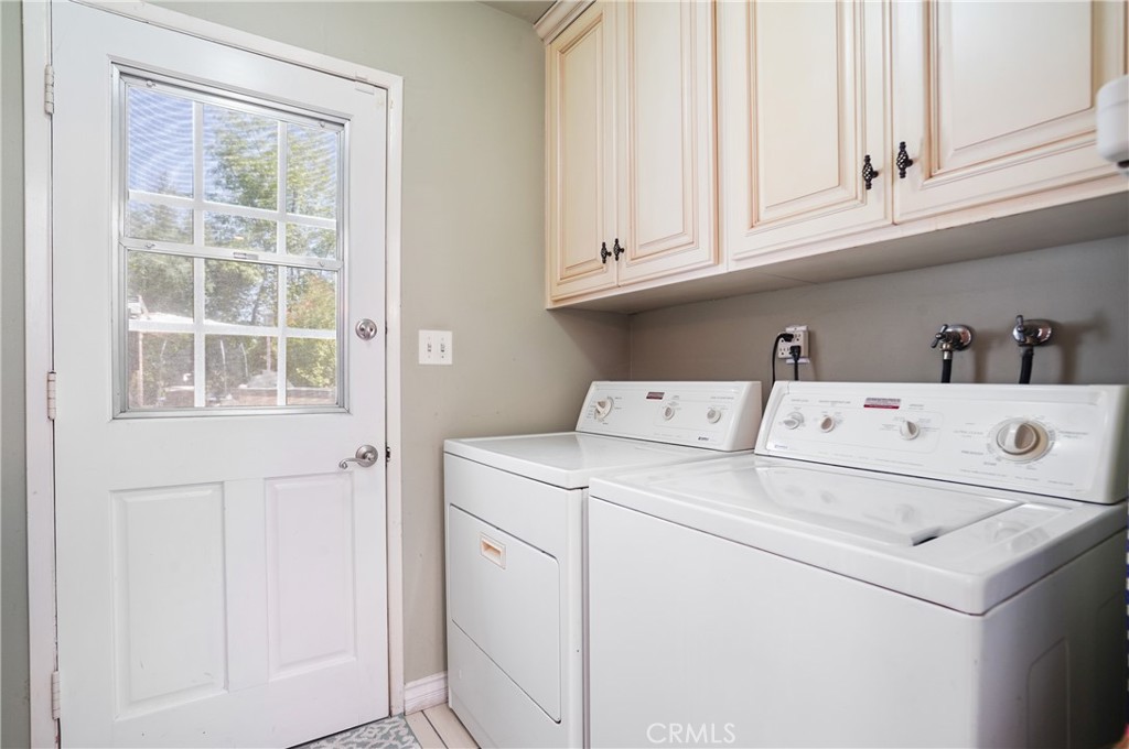 7044 Scarborough Peak Drive