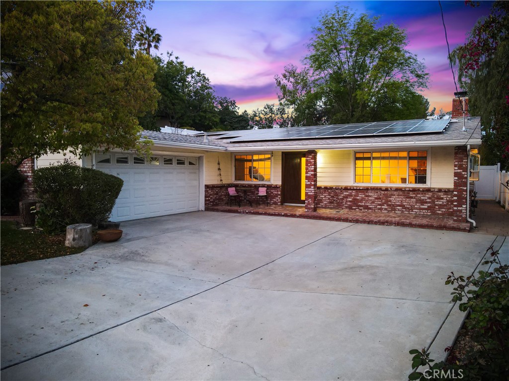 7044 Scarborough Peak Drive