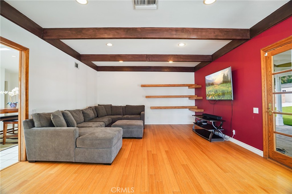 7044 Scarborough Peak Drive