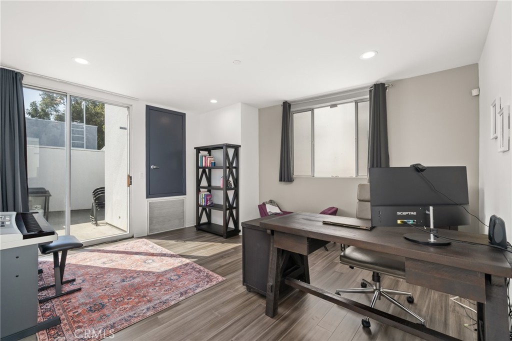 171 N Church Lane 407