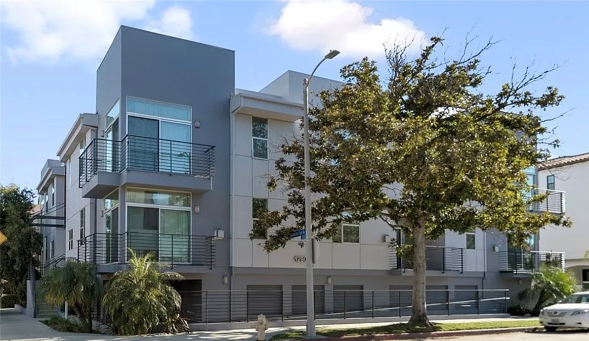 12908 Bloomfield Street 102