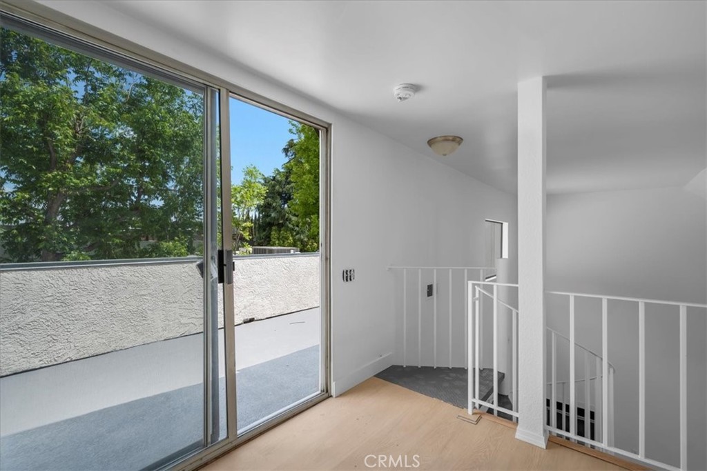 14937 Dickens Street 209