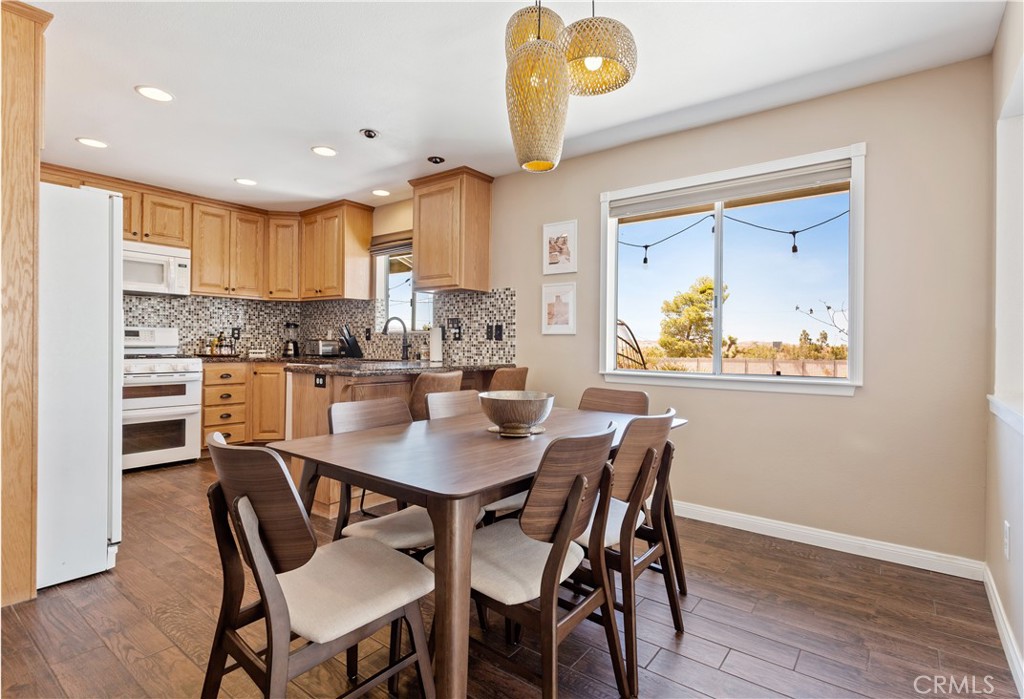 58338 Desert Gold Drive