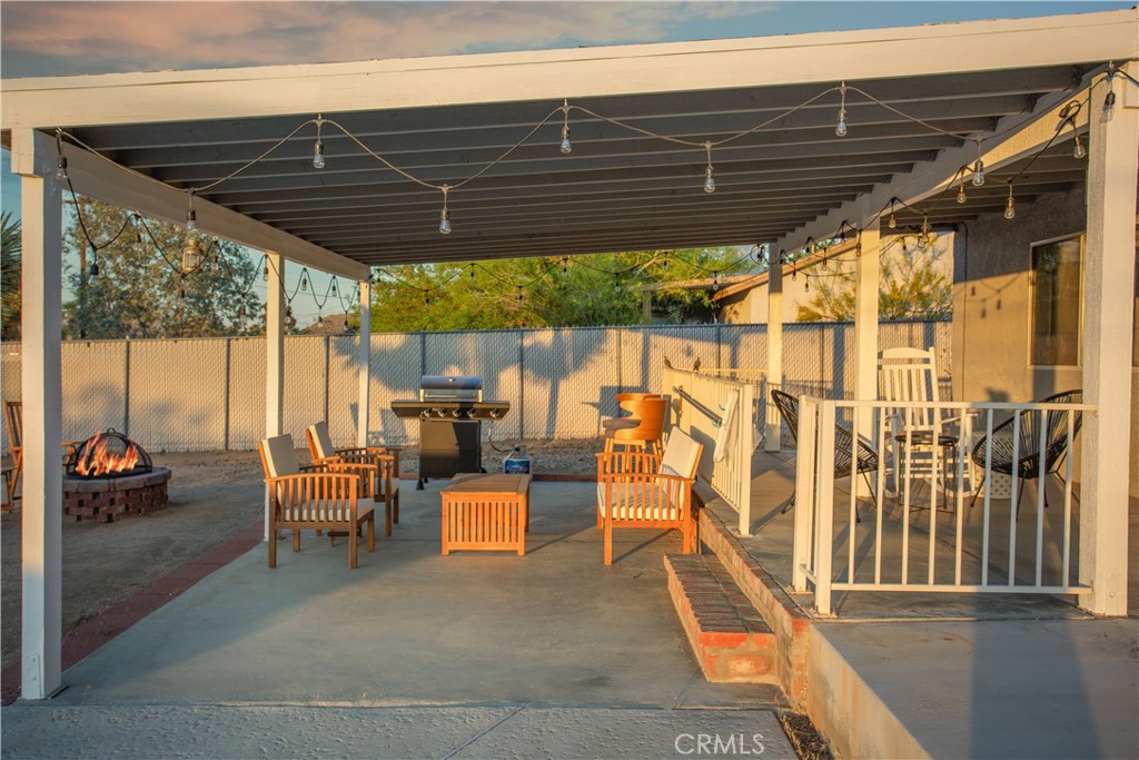 58338 Desert Gold Drive