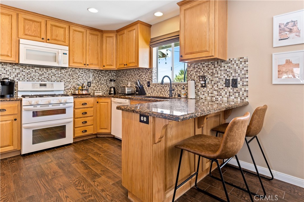 58338 Desert Gold Drive