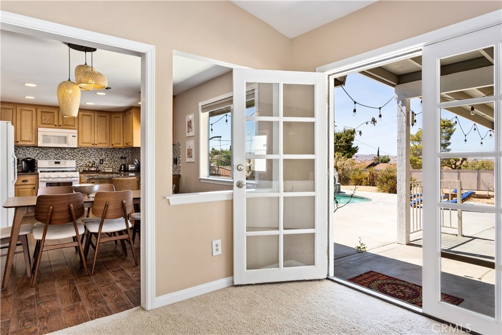 58338 Desert Gold Drive