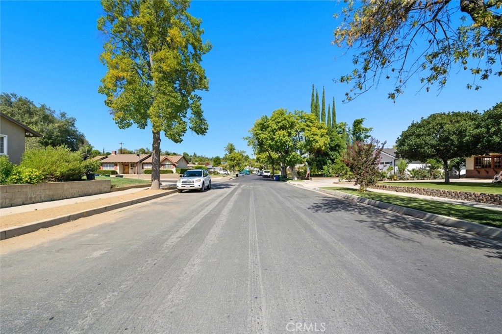6820 Gross Avenue