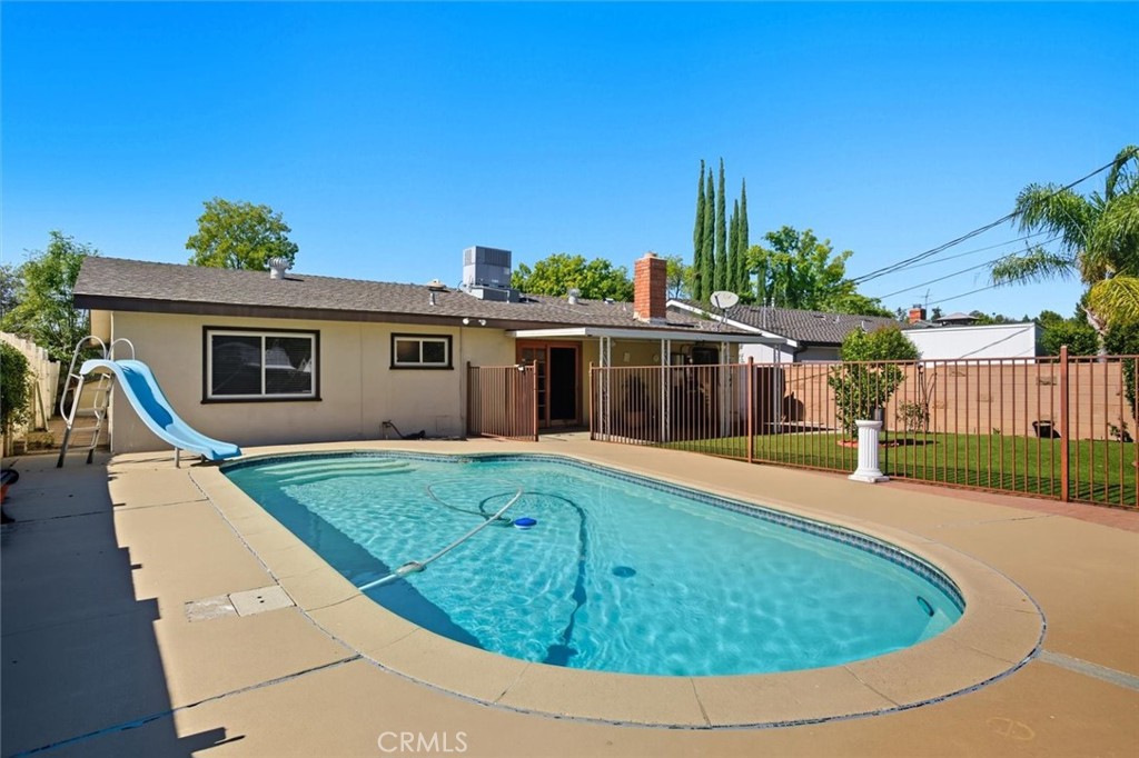 6820 Gross Avenue