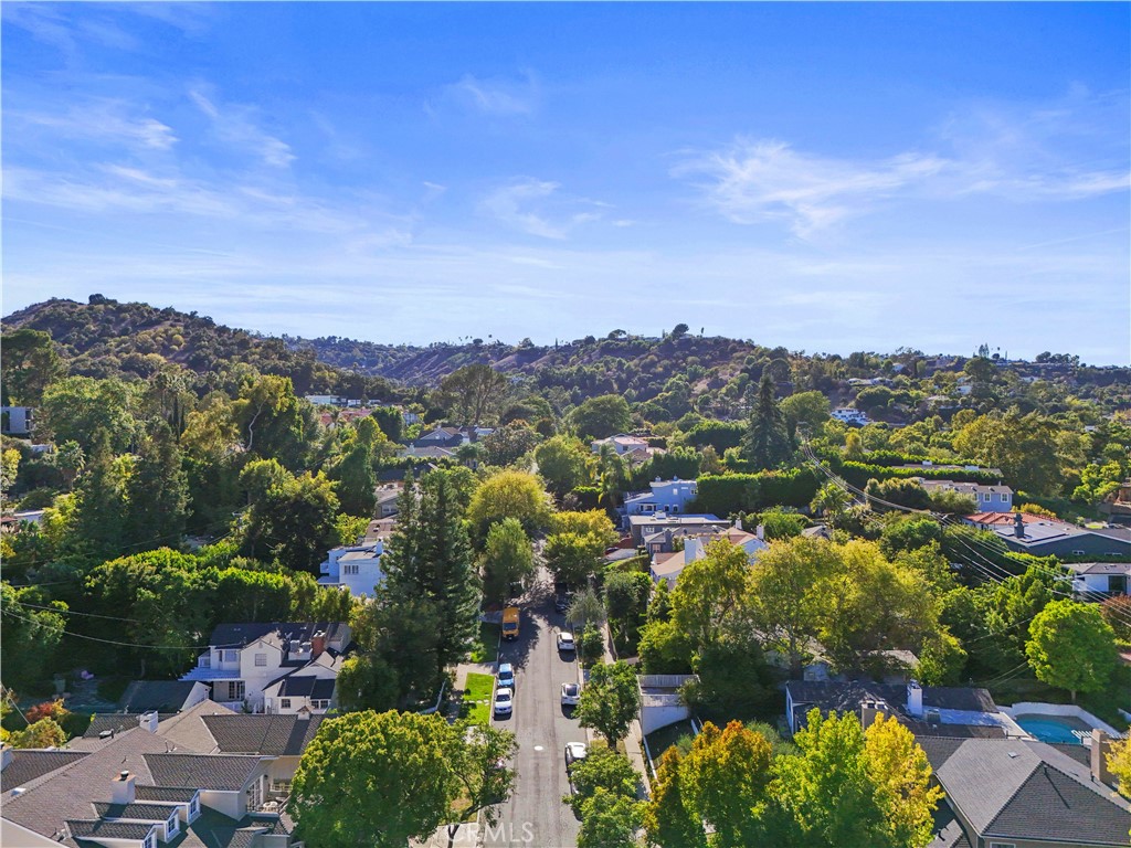14015 Roblar Rd