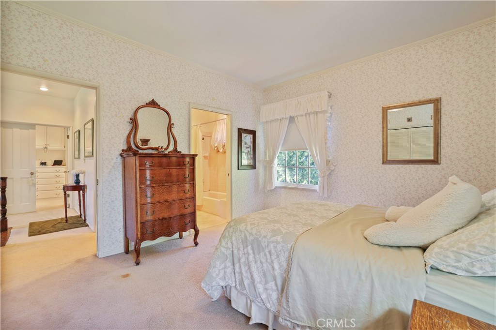 14015 Roblar Rd