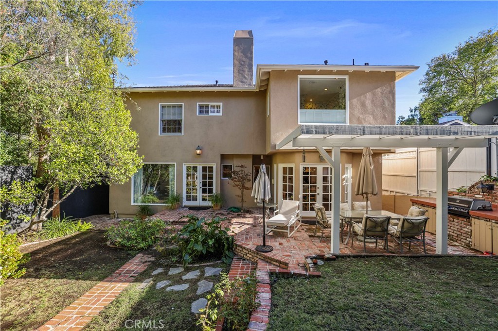 14015 Roblar Rd