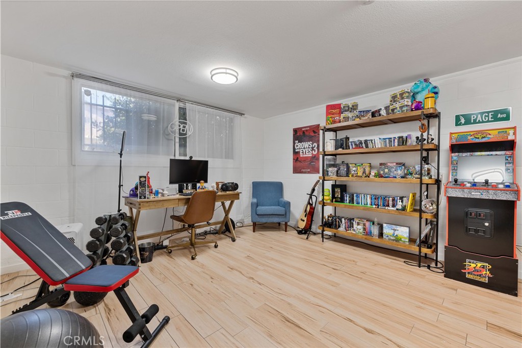 4222 Troost Avenue 21