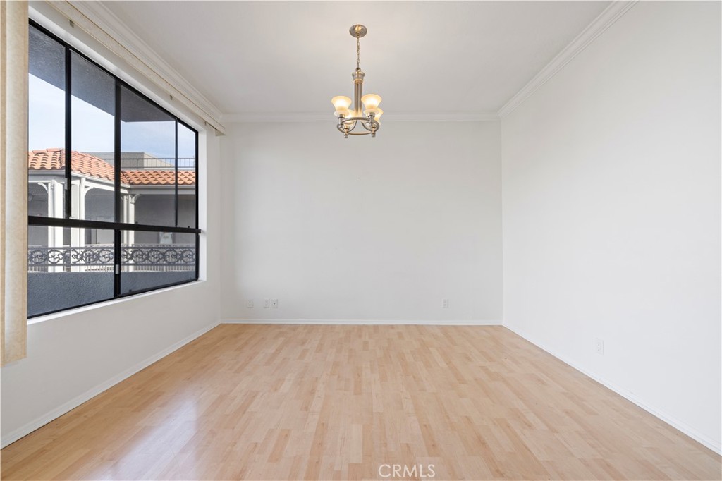 14844 Dickens 308