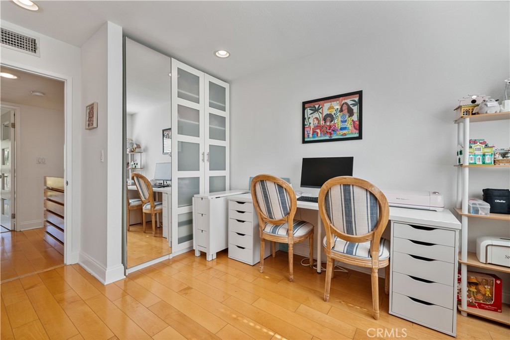 4222 Troost Avenue 21