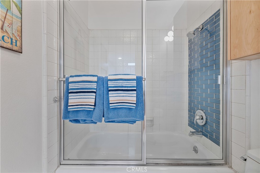 4222 Troost Avenue 21