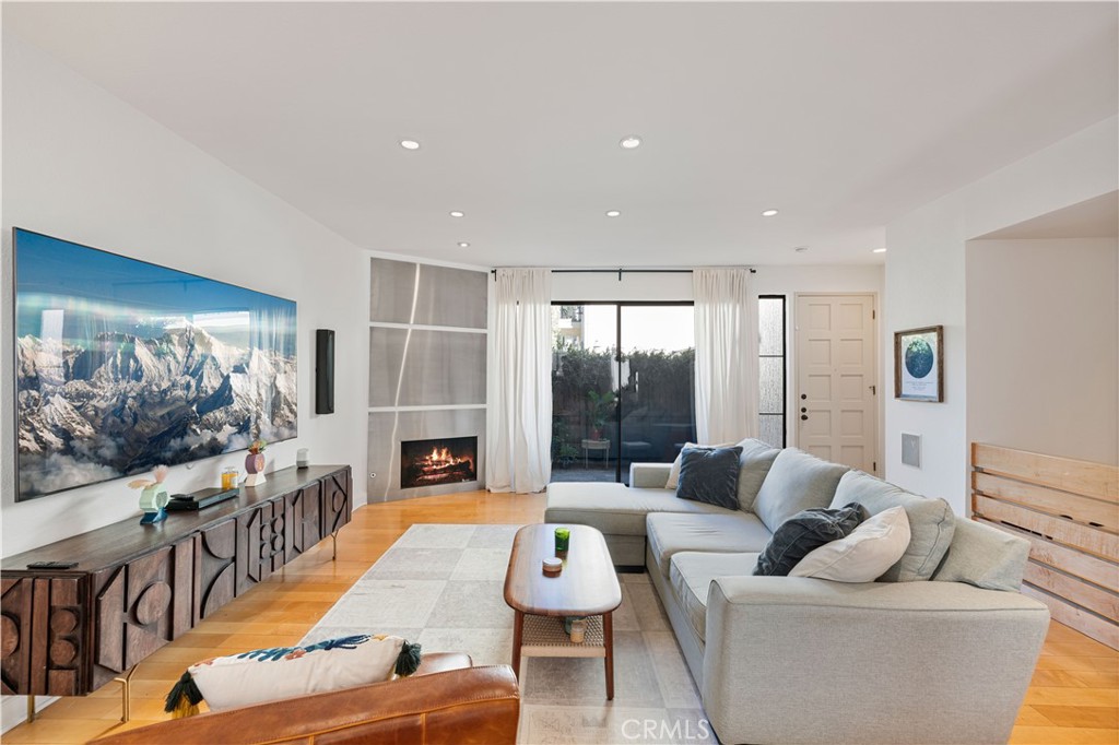 4222 Troost Avenue 21