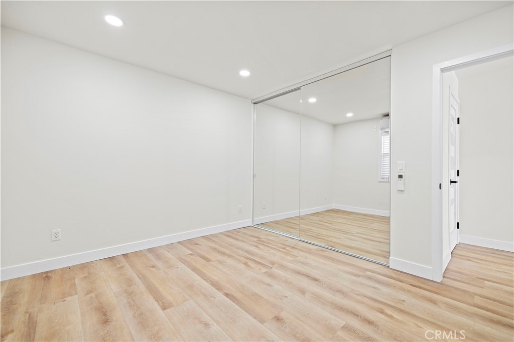 21209 De La Guerra Street