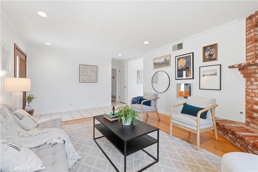 7044 Scarborough Peak Drive