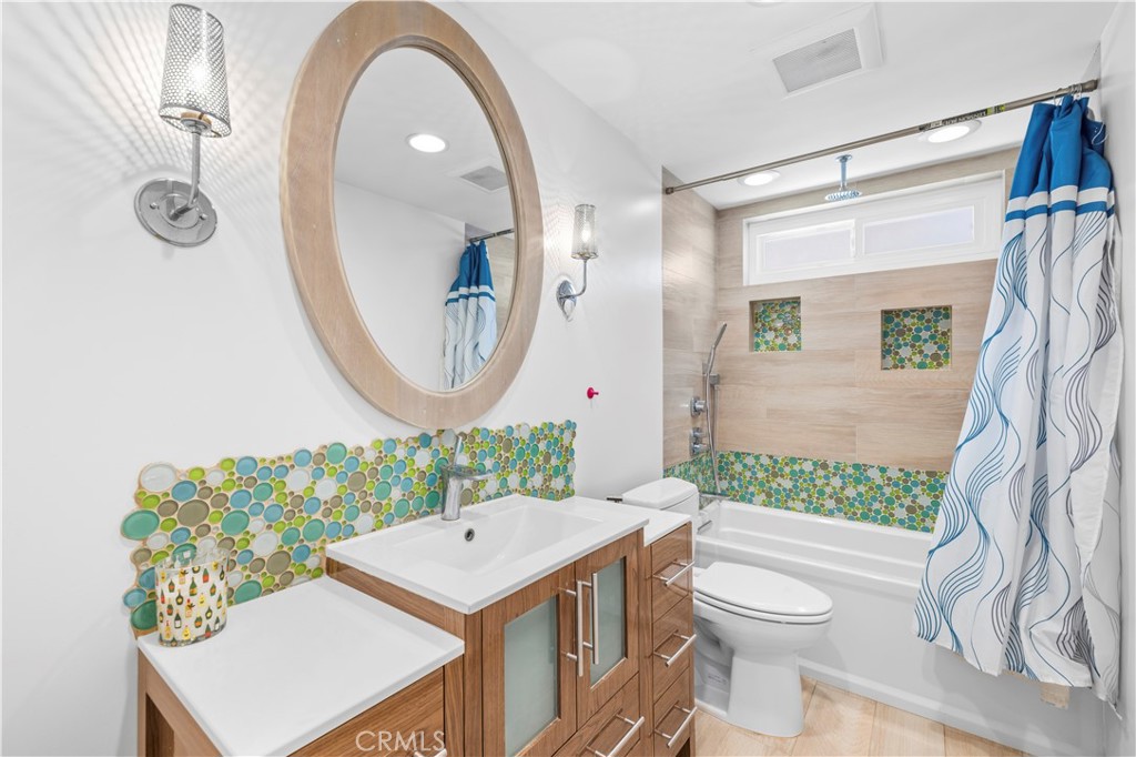 7044 Scarborough Peak Drive
