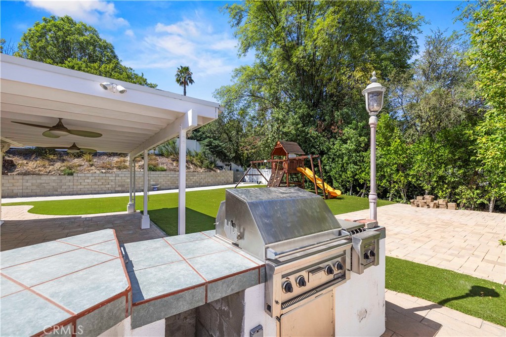 7044 Scarborough Peak Drive