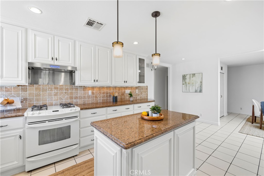 7044 Scarborough Peak Drive