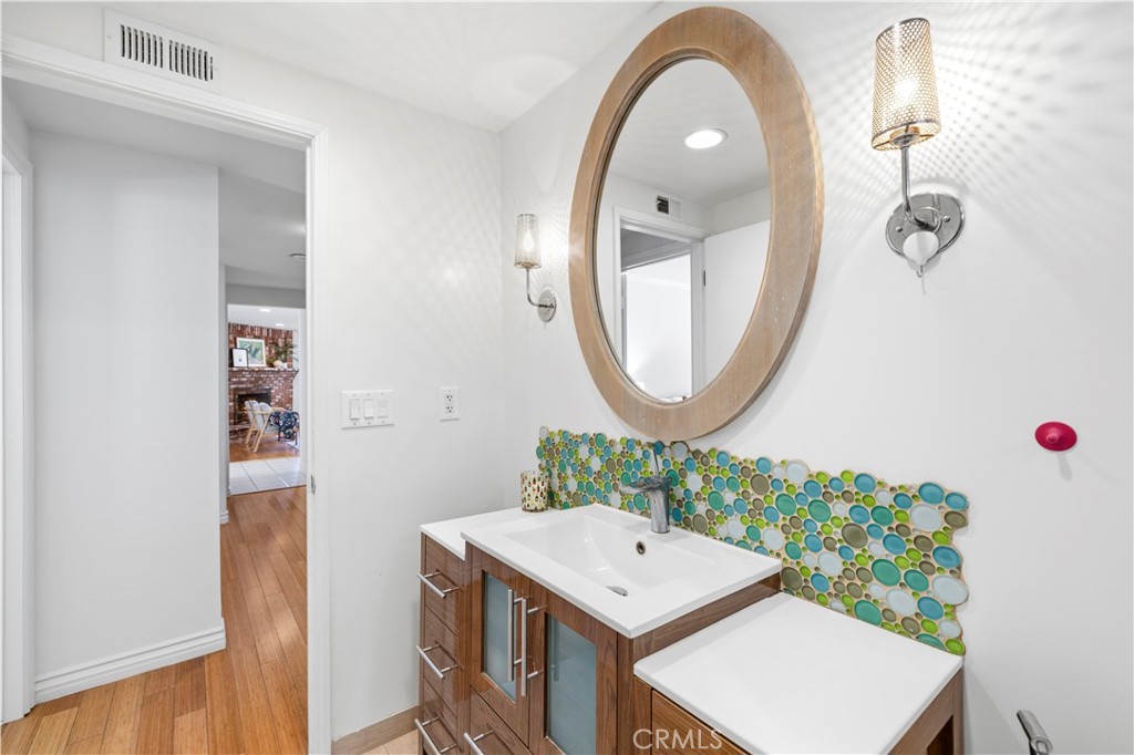 7044 Scarborough Peak Drive