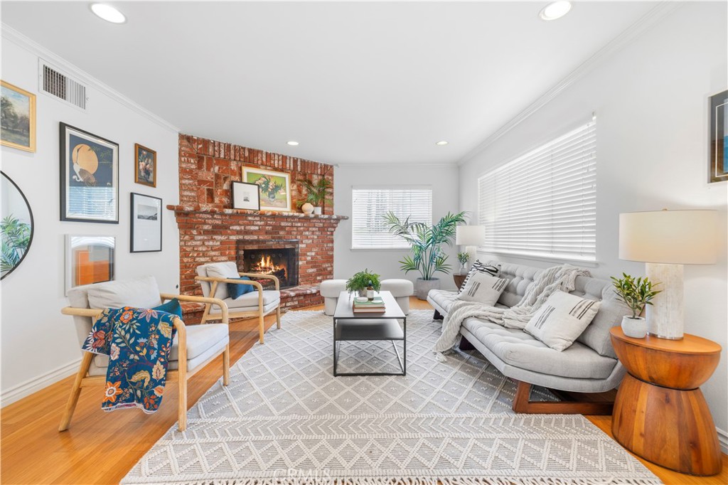 7044 Scarborough Peak Drive