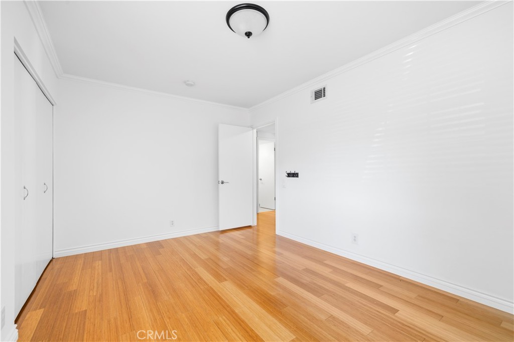 7044 Scarborough Peak Drive