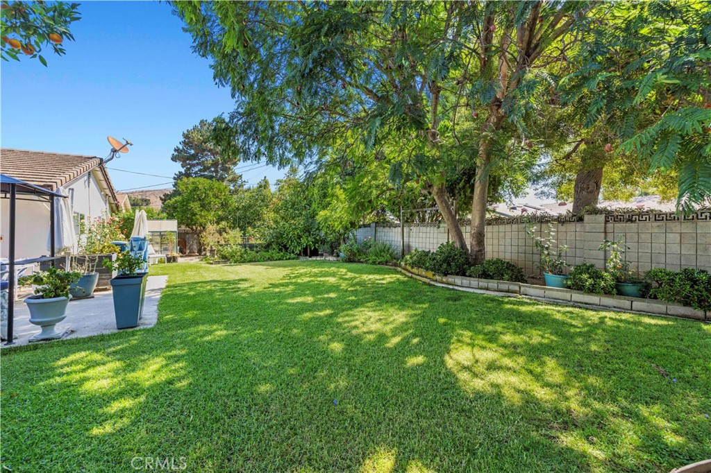 1520 Rugby Cir