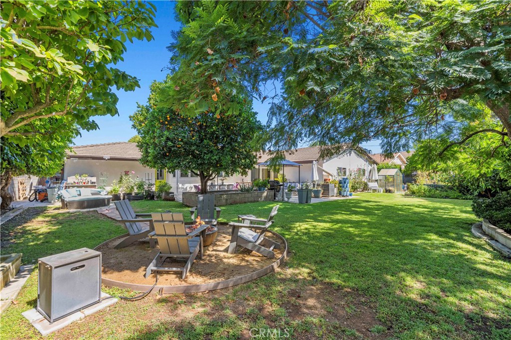 1520 Rugby Cir