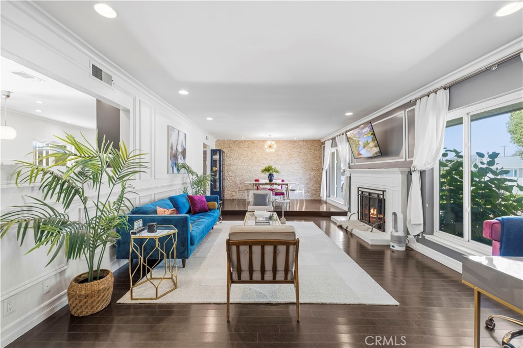 1520 Rugby Cir