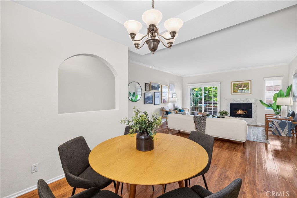 4301 Fulton Ave 105