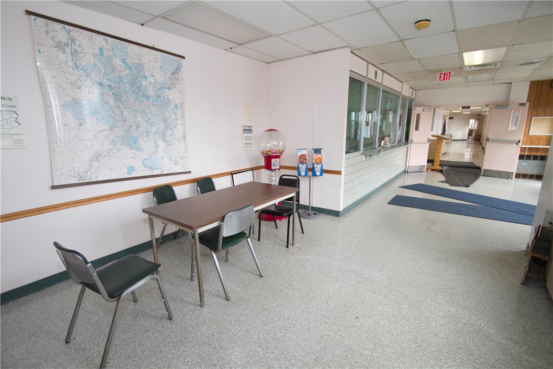 12245 Frankstown Rd