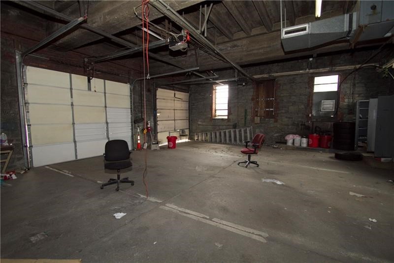 12245 Frankstown Rd