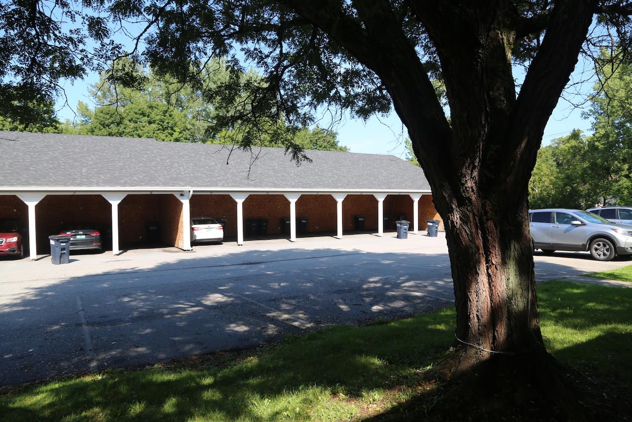 21 Densmore Drive Unit: 21