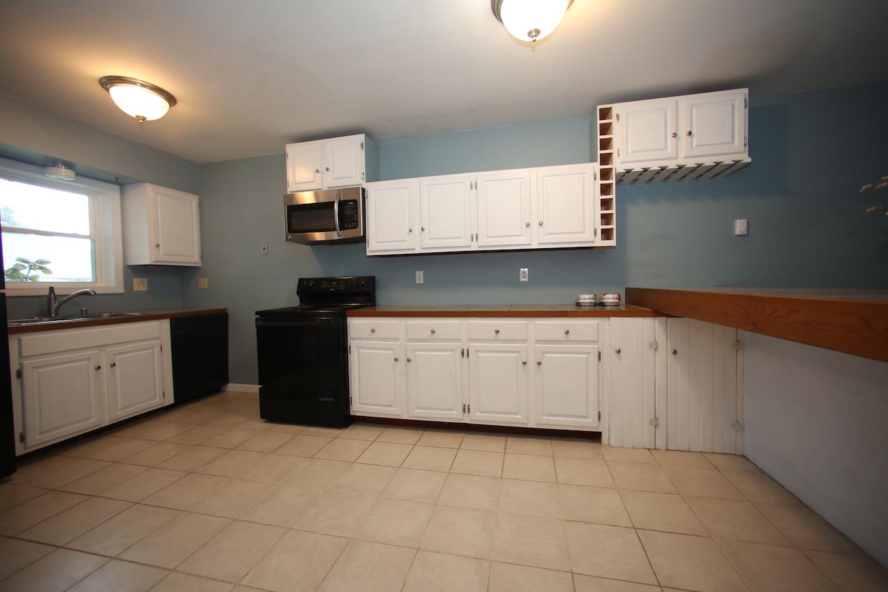 21 Densmore Drive Unit: 21