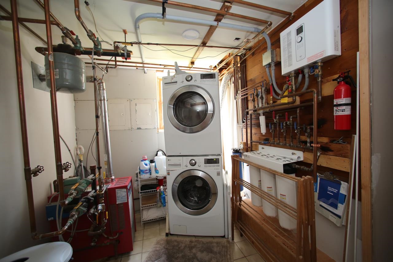 384 Smugglers View Road